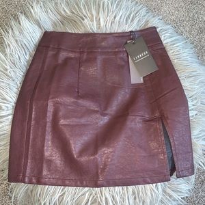 Burgundy faux leather miniskirt